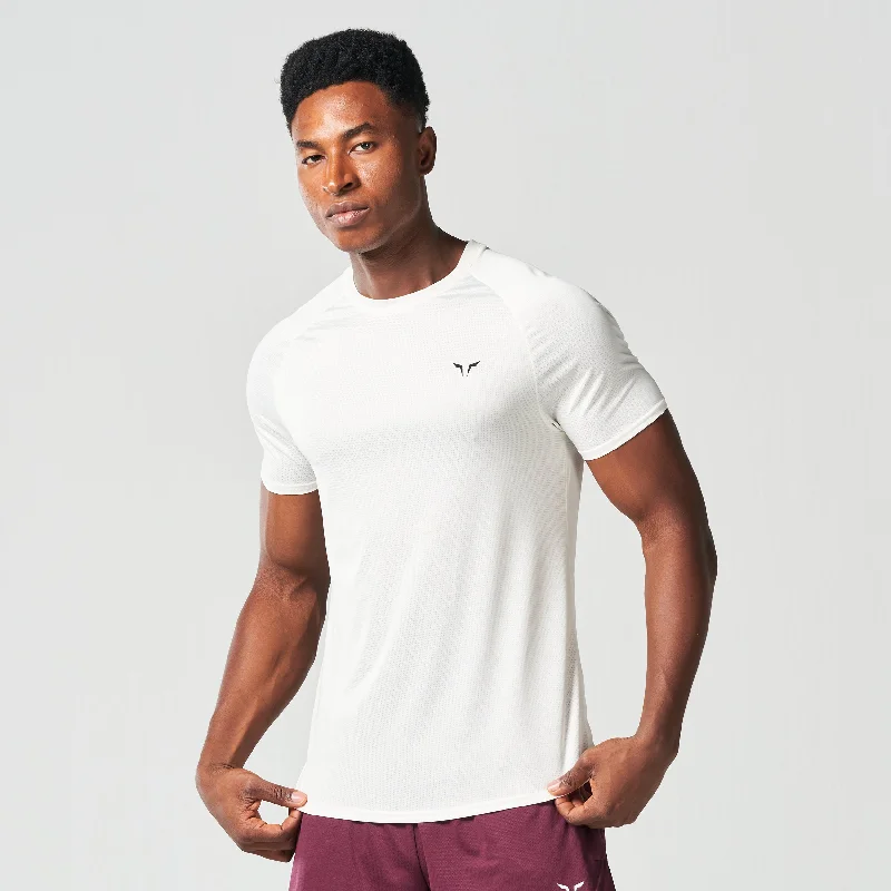 Core Mesh Tee 2.0 - Pearl White Street Street