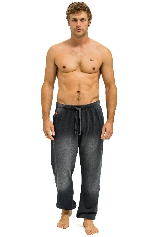 ESSENTIAL SWEATPANTS - FADED SMOKE Elegant Men's Cashmere Elegant Men's Cashmere