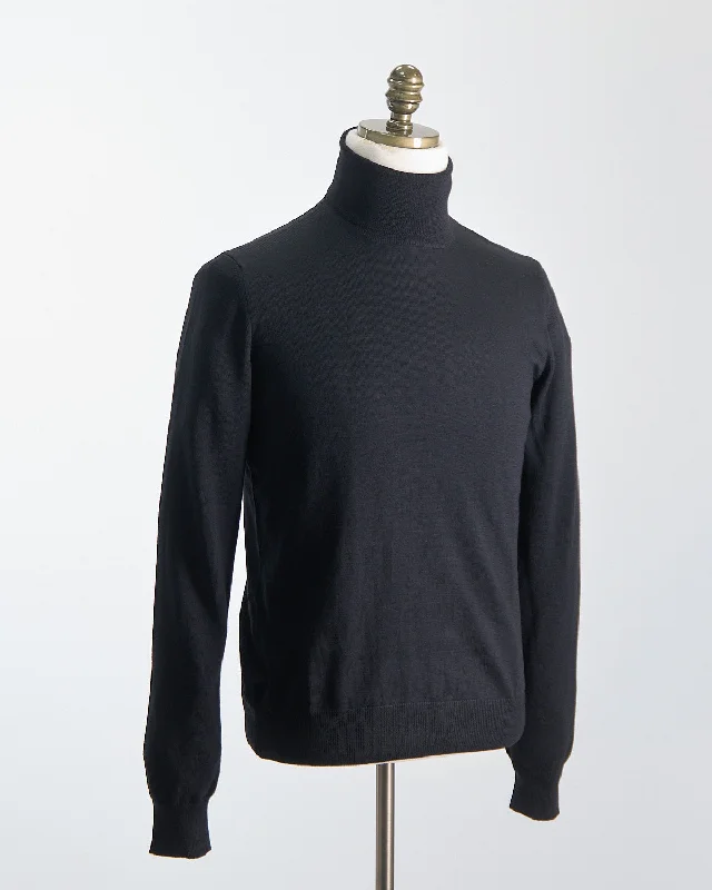 Lightweight Wool Turtleneck Monochromatic All Monochromatic All