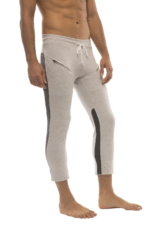 Mens 4/5 Zipper Pocket Capri Yoga Pants (GREY w/Charcoal & Black) Trendy Men's Bucket Trendy Men's Bucket