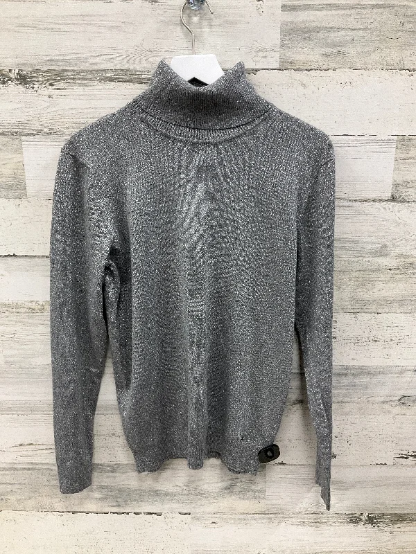 Top Long Sleeve By Calvin Klein In Silver, Size: L Trendy Men's Bucket