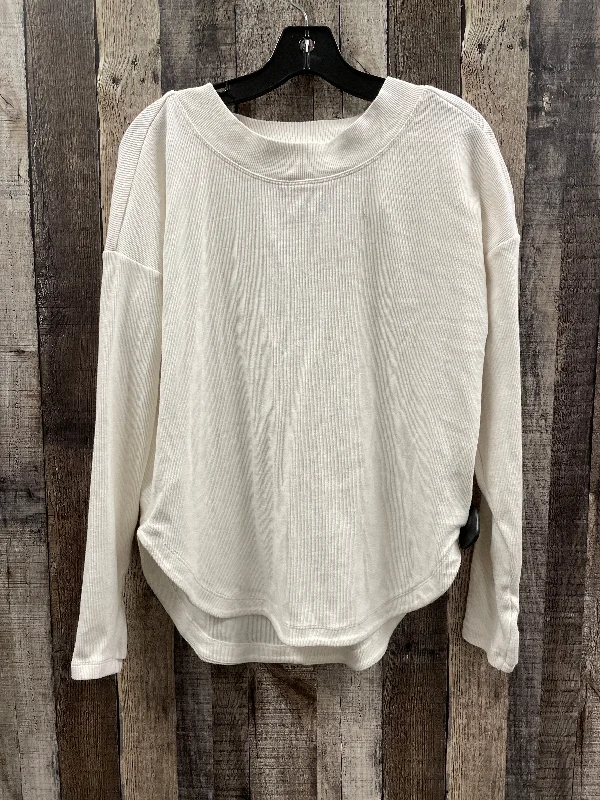 Top Long Sleeve By Athleta In Cream, Size: S Traditional Men's Country