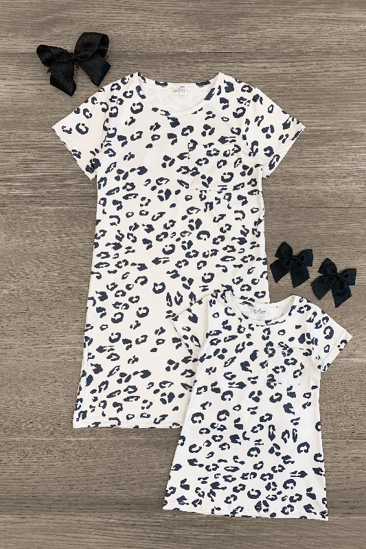 Mom & Me - Cheetah T-Shirt Dress Laid